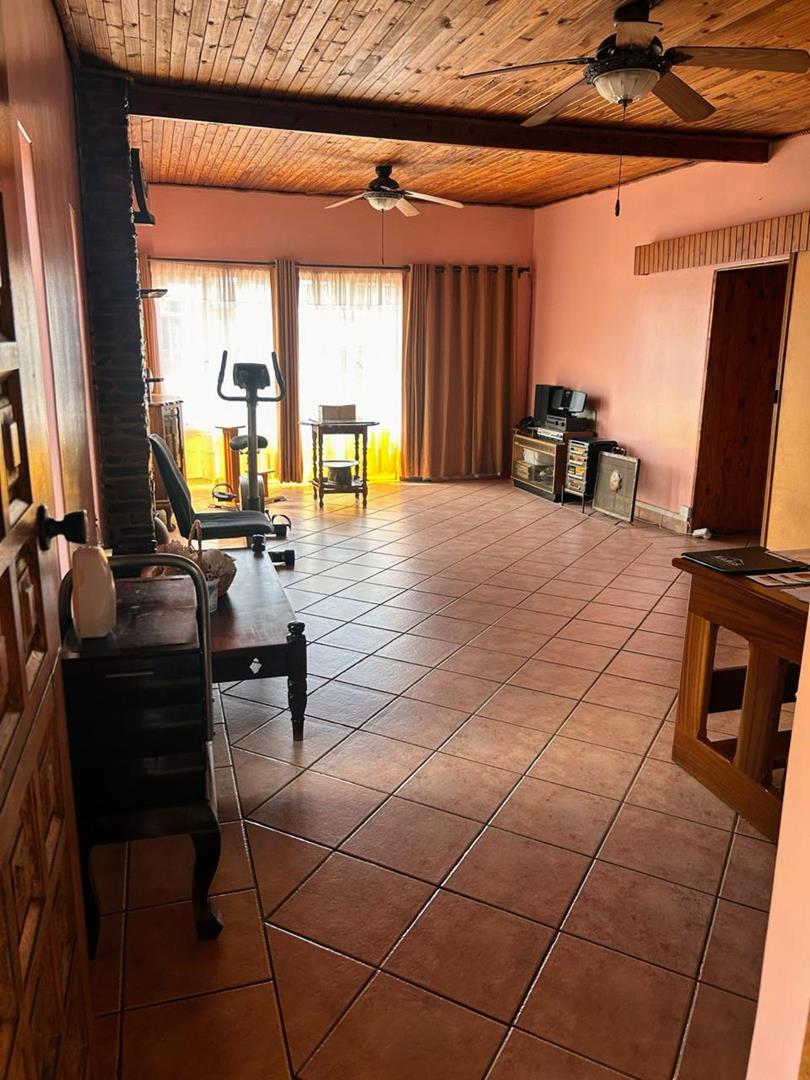 4 Bedroom Property for Sale in Jan Niemand Park Gauteng