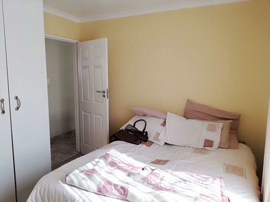 To Let 2 Bedroom Property for Rent in Allens Nek Gauteng