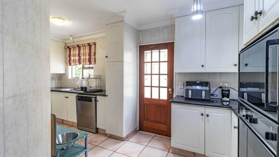 To Let 3 Bedroom Property for Rent in Morehill Gauteng