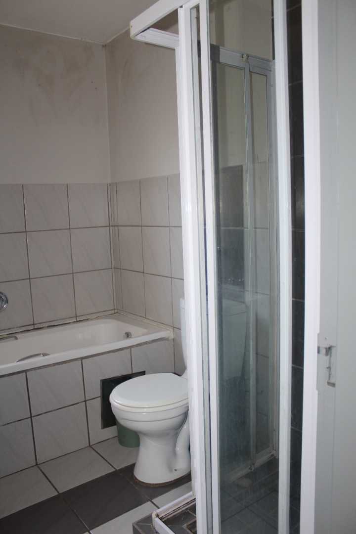 To Let 2 Bedroom Property for Rent in Rooihuiskraal Gauteng