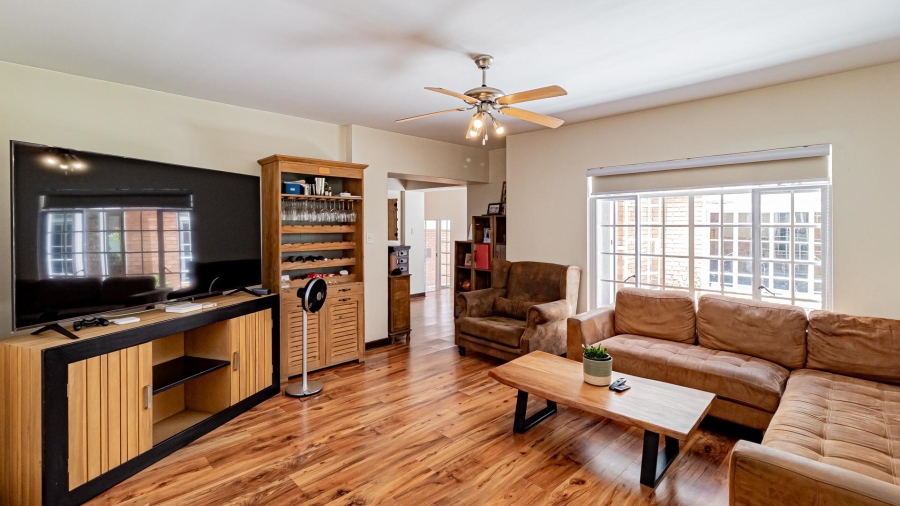 To Let 4 Bedroom Property for Rent in Dainfern Golf Estate Gauteng