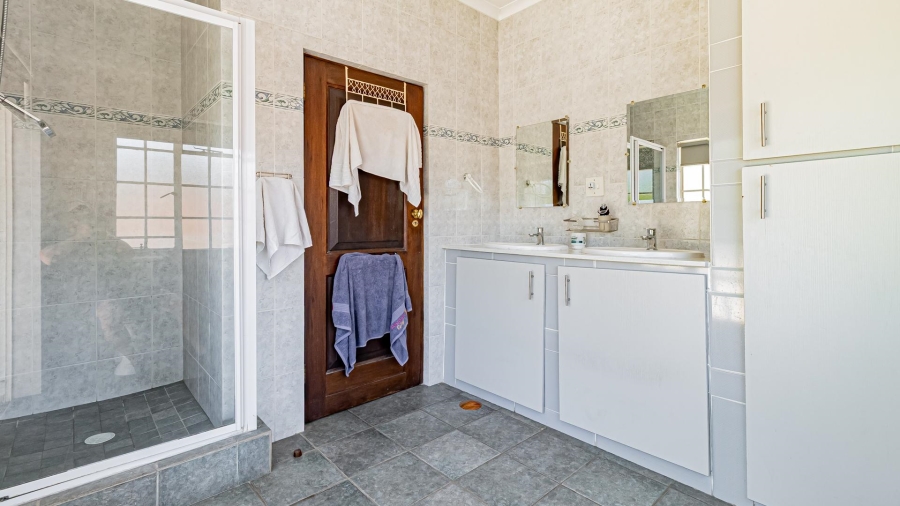 To Let 4 Bedroom Property for Rent in Dainfern Golf Estate Gauteng