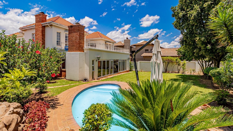 To Let 4 Bedroom Property for Rent in Dainfern Golf Estate Gauteng