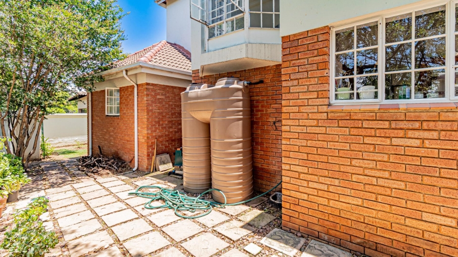 To Let 4 Bedroom Property for Rent in Dainfern Golf Estate Gauteng