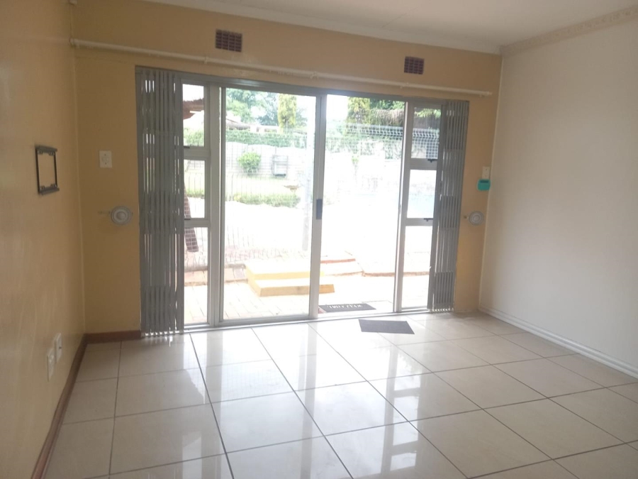 To Let 1 Bedroom Property for Rent in Cresta Gauteng