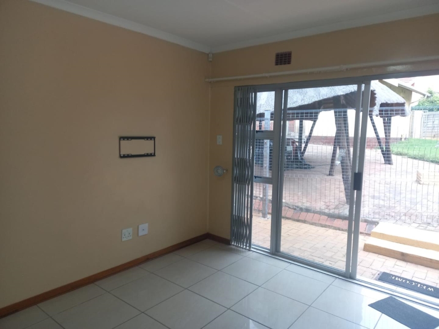 To Let 1 Bedroom Property for Rent in Cresta Gauteng