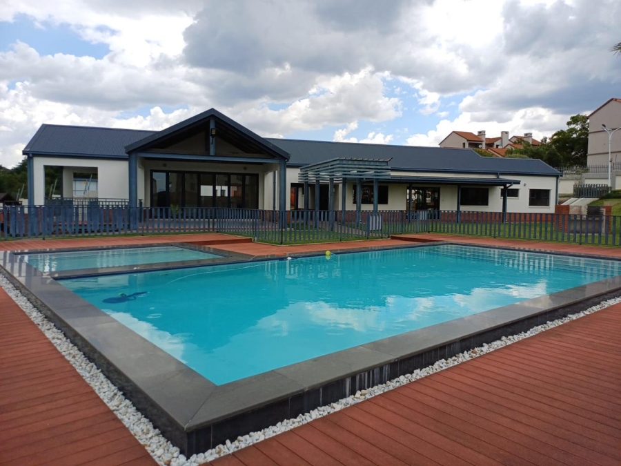 To Let 2 Bedroom Property for Rent in North Riding Gauteng