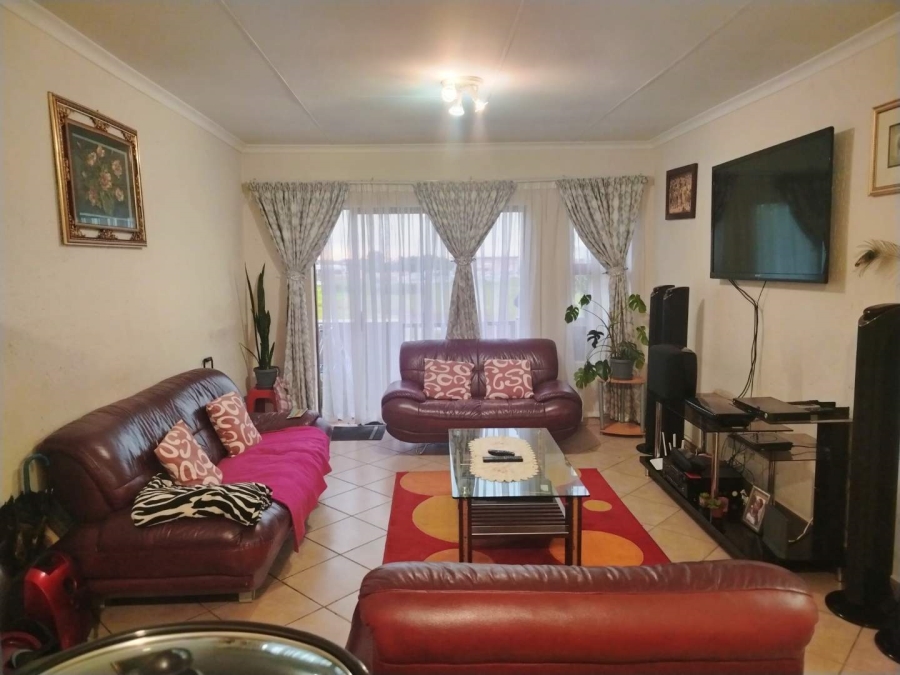 2 Bedroom Property for Sale in Eveleigh Gauteng