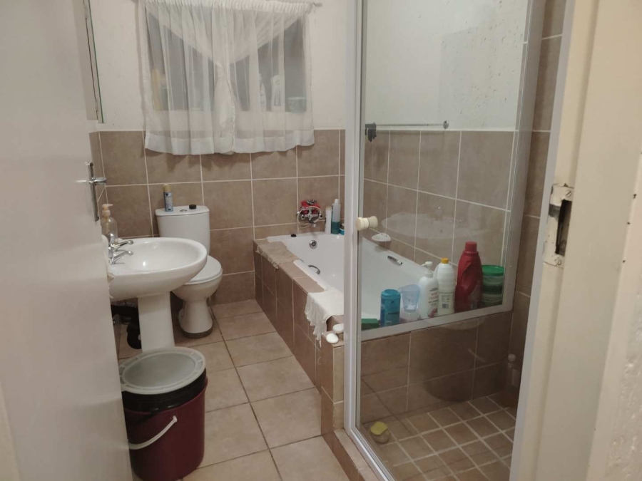 2 Bedroom Property for Sale in Eveleigh Gauteng