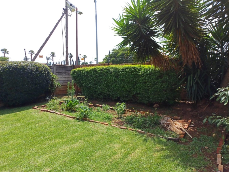 To Let 3 Bedroom Property for Rent in Allens Nek Gauteng