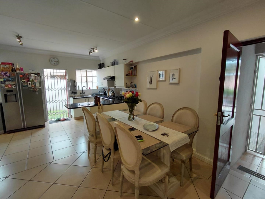 To Let 3 Bedroom Property for Rent in Douglasdale Gauteng