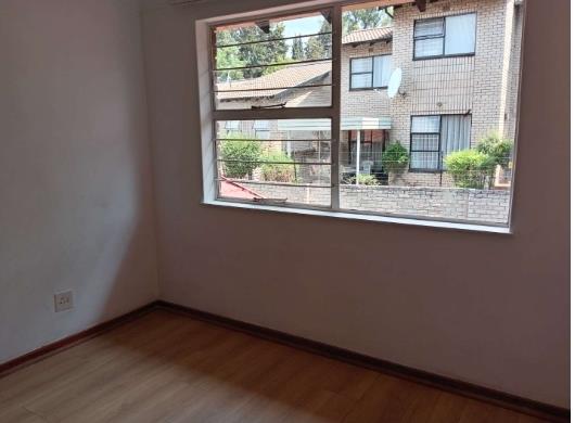 To Let 3 Bedroom Property for Rent in Lyndhurst Gauteng