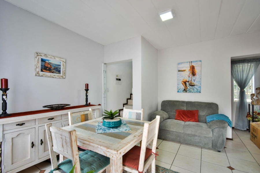 To Let 2 Bedroom Property for Rent in Garsfontein Gauteng