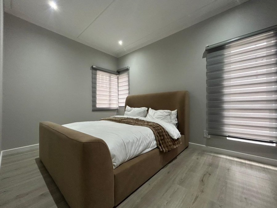 To Let 2 Bedroom Property for Rent in Bryanston Gauteng