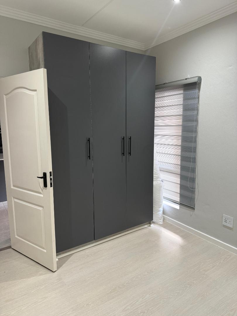 To Let 2 Bedroom Property for Rent in Bryanston Gauteng