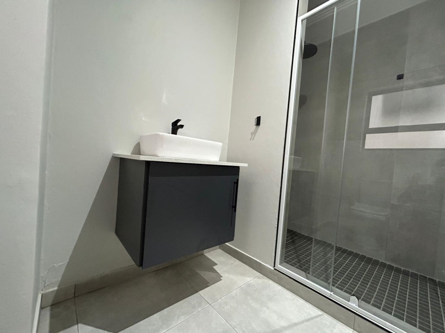 To Let 2 Bedroom Property for Rent in Bryanston Gauteng