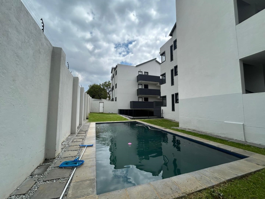 To Let 2 Bedroom Property for Rent in Bryanston Gauteng