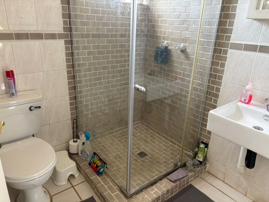 To Let 3 Bedroom Property for Rent in Amorosa Gauteng