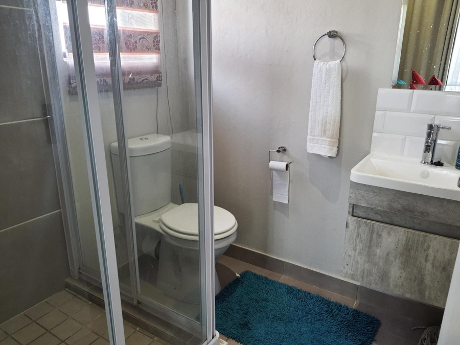 To Let 3 Bedroom Property for Rent in Whiteridge Gauteng