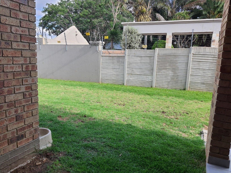 To Let 3 Bedroom Property for Rent in Whiteridge Gauteng