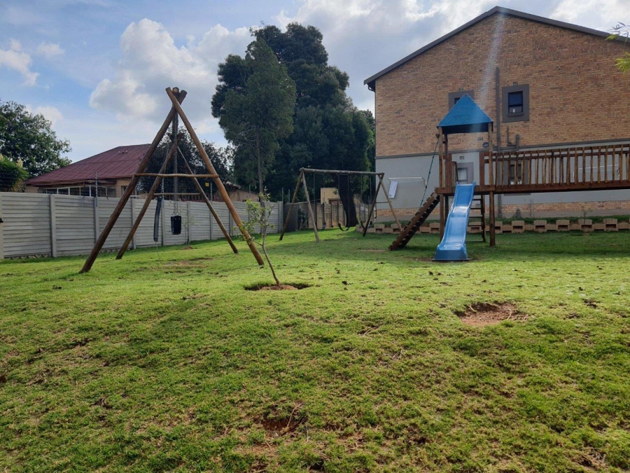 To Let 3 Bedroom Property for Rent in Whiteridge Gauteng