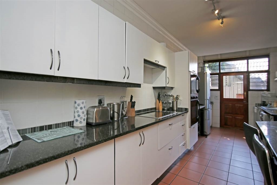 To Let 5 Bedroom Property for Rent in Woodmead Gauteng