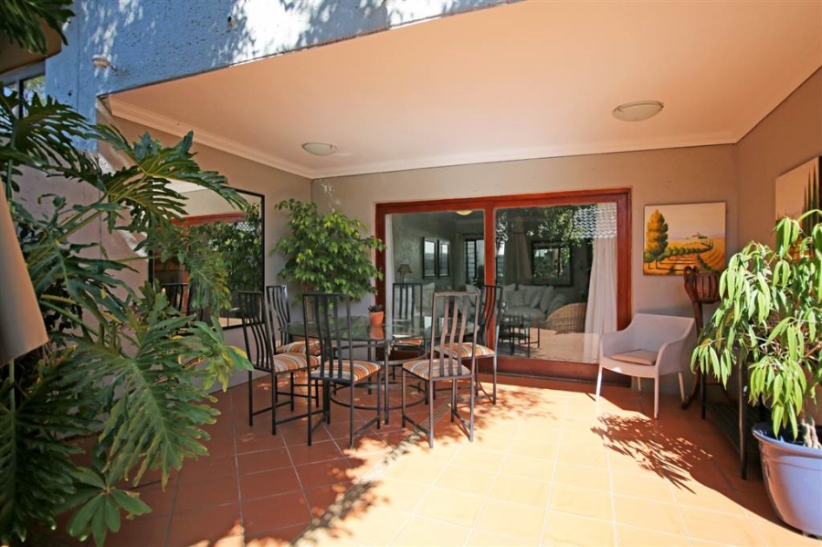 To Let 5 Bedroom Property for Rent in Woodmead Gauteng