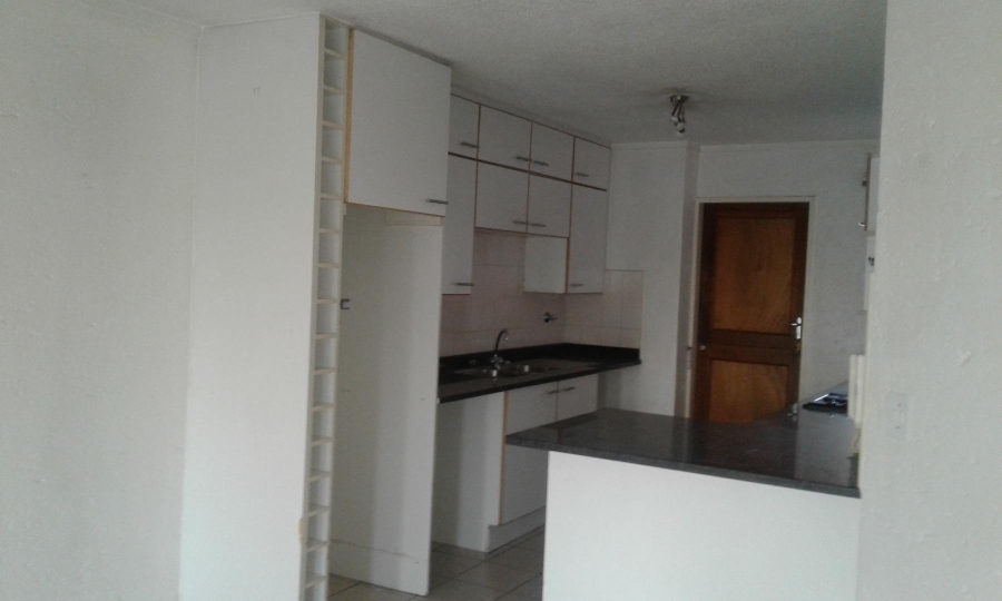 To Let 2 Bedroom Property for Rent in Craighall Park Gauteng