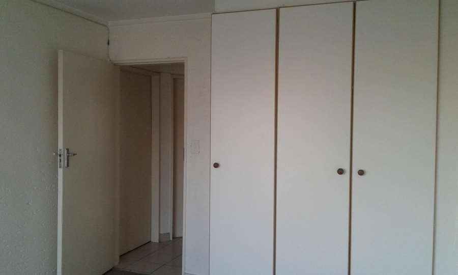 To Let 2 Bedroom Property for Rent in Craighall Park Gauteng