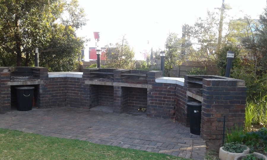 To Let 2 Bedroom Property for Rent in Craighall Park Gauteng