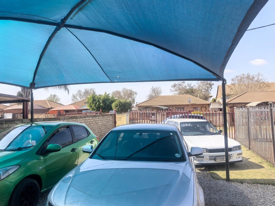 To Let 2 Bedroom Property for Rent in Soshanguve VV Gauteng