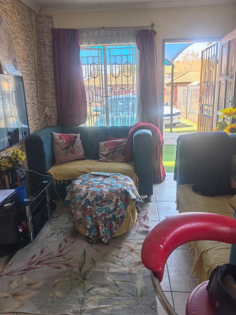 To Let 2 Bedroom Property for Rent in Soshanguve VV Gauteng