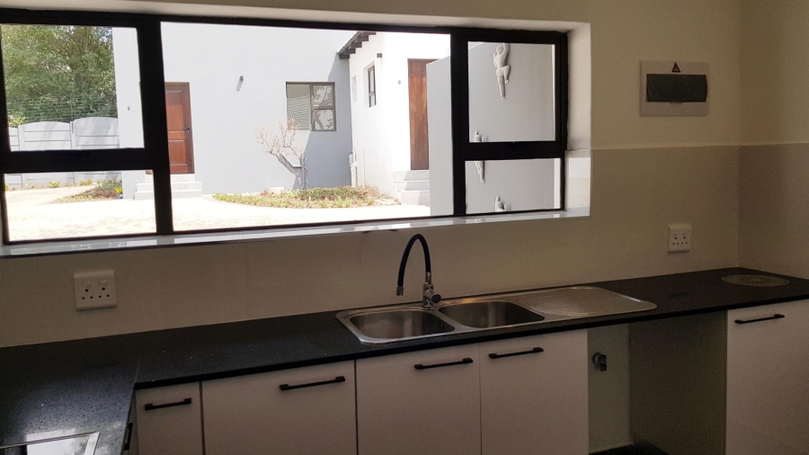 To Let 0 Bedroom Property for Rent in Blairgowrie Gauteng