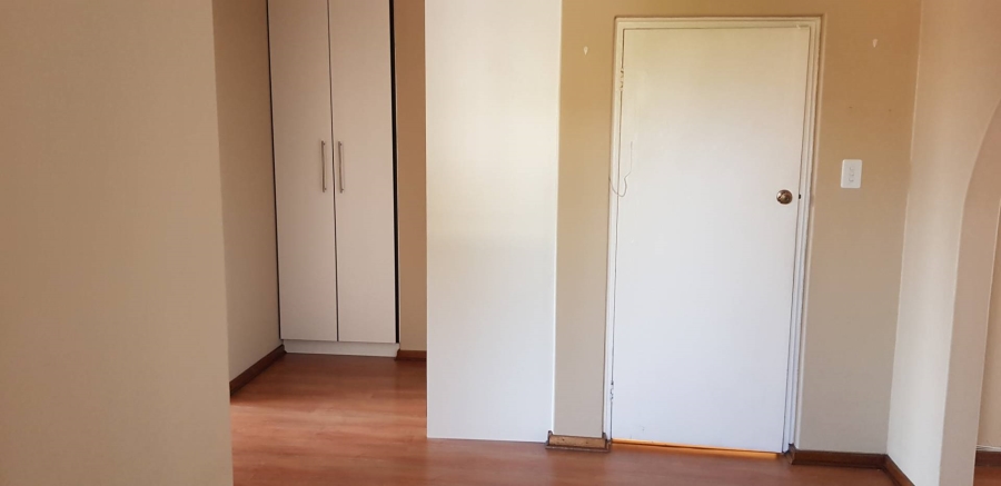 2 Bedroom Property for Sale in Brackenhurst Gauteng