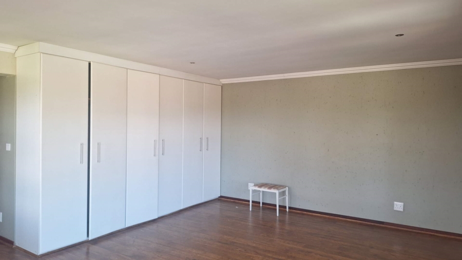 To Let 2 Bedroom Property for Rent in Weltevreden Park Gauteng