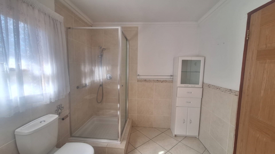 To Let 2 Bedroom Property for Rent in Weltevreden Park Gauteng