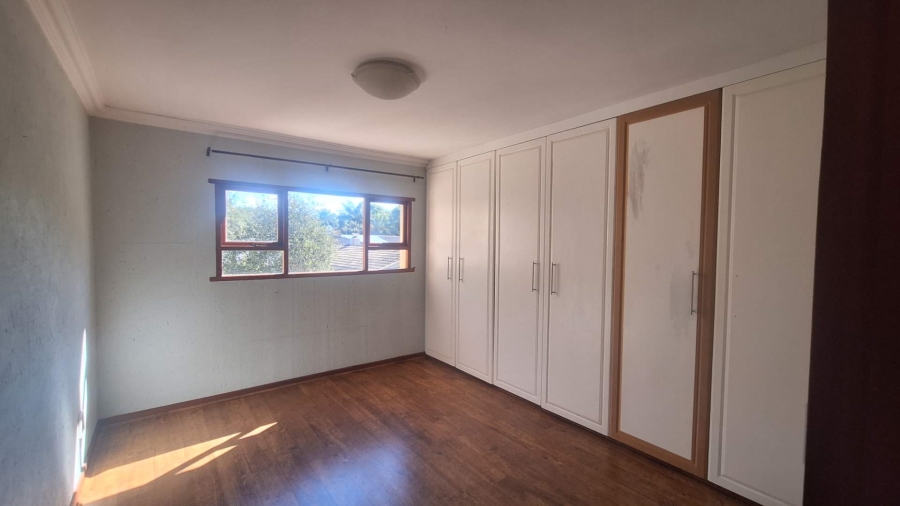 To Let 2 Bedroom Property for Rent in Weltevreden Park Gauteng