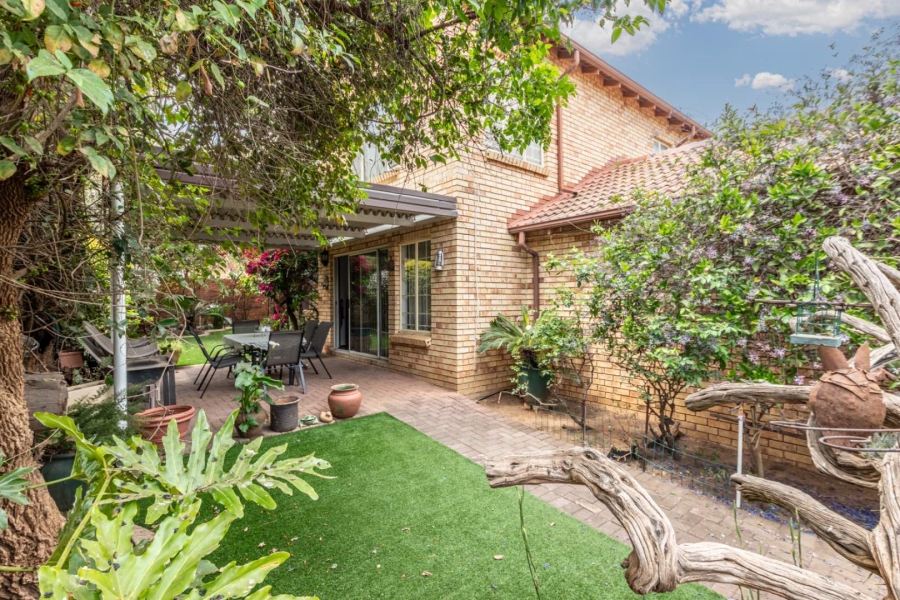 To Let 3 Bedroom Property for Rent in Wilgeheuwel Gauteng