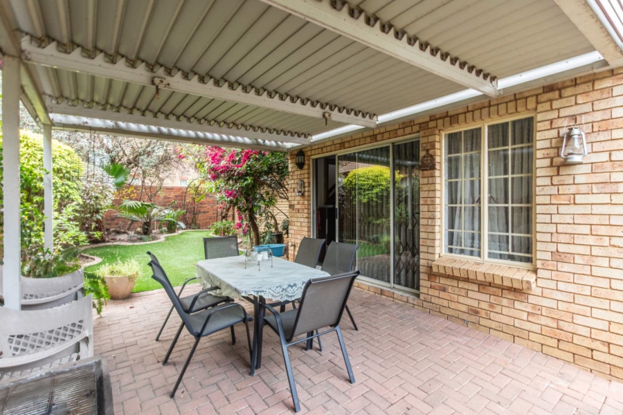 To Let 3 Bedroom Property for Rent in Wilgeheuwel Gauteng