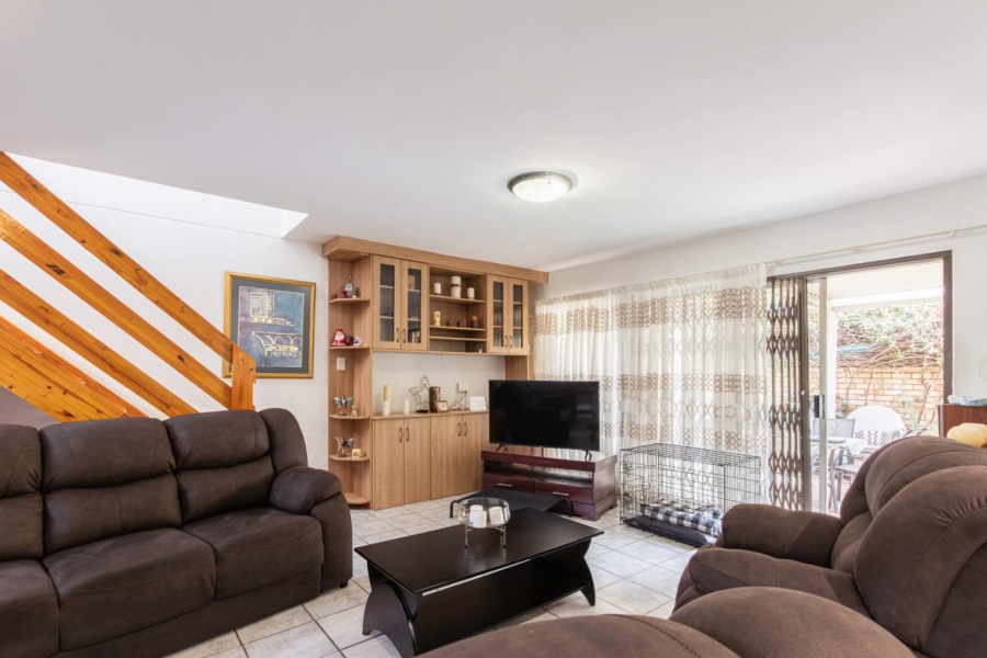 To Let 3 Bedroom Property for Rent in Wilgeheuwel Gauteng