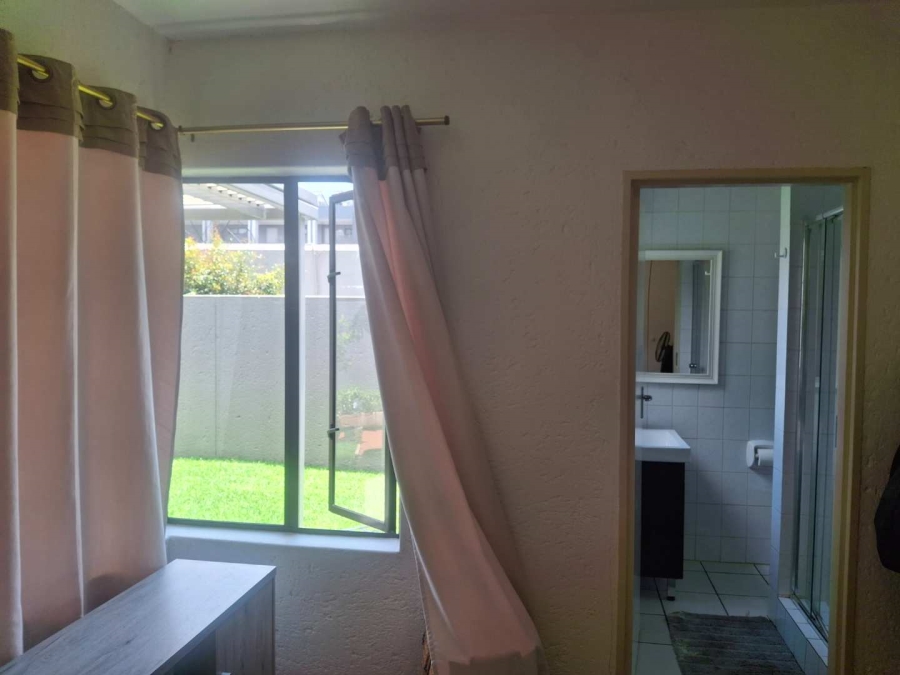 To Let 2 Bedroom Property for Rent in Morningside Gauteng