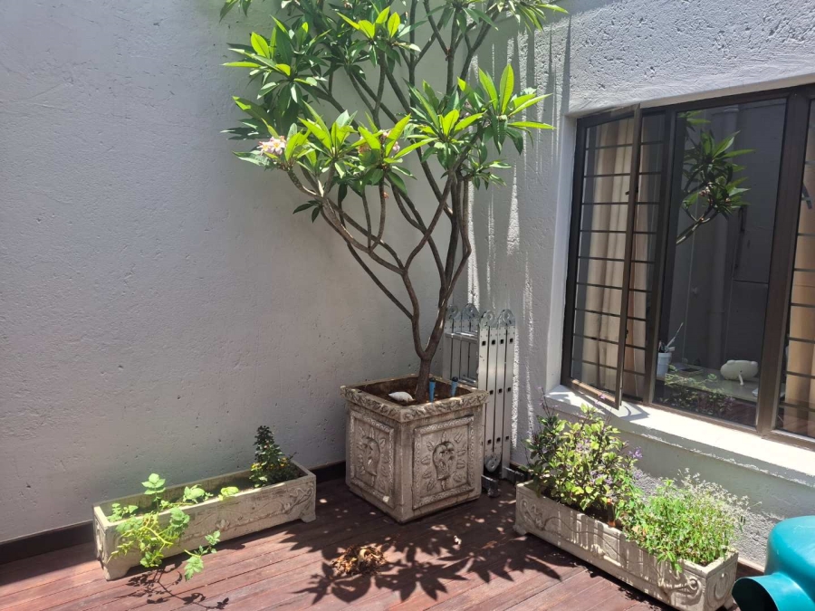 To Let 2 Bedroom Property for Rent in Morningside Gauteng