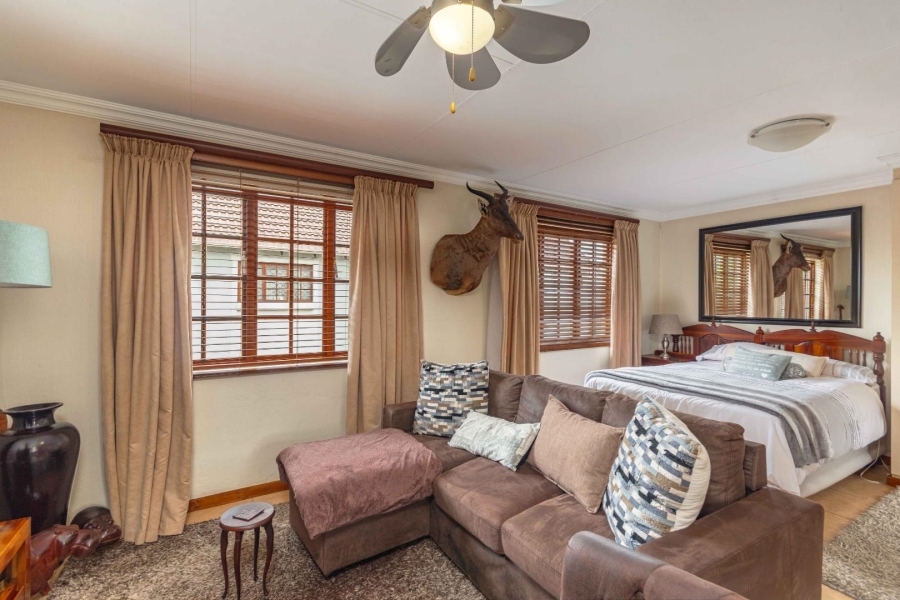 To Let 1 Bedroom Property for Rent in Olympus Gauteng