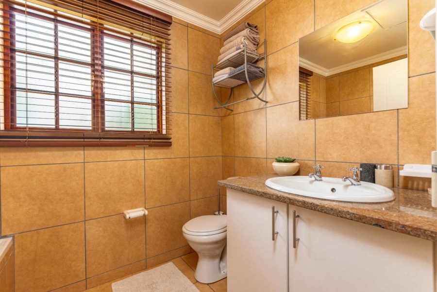 To Let 1 Bedroom Property for Rent in Olympus Gauteng