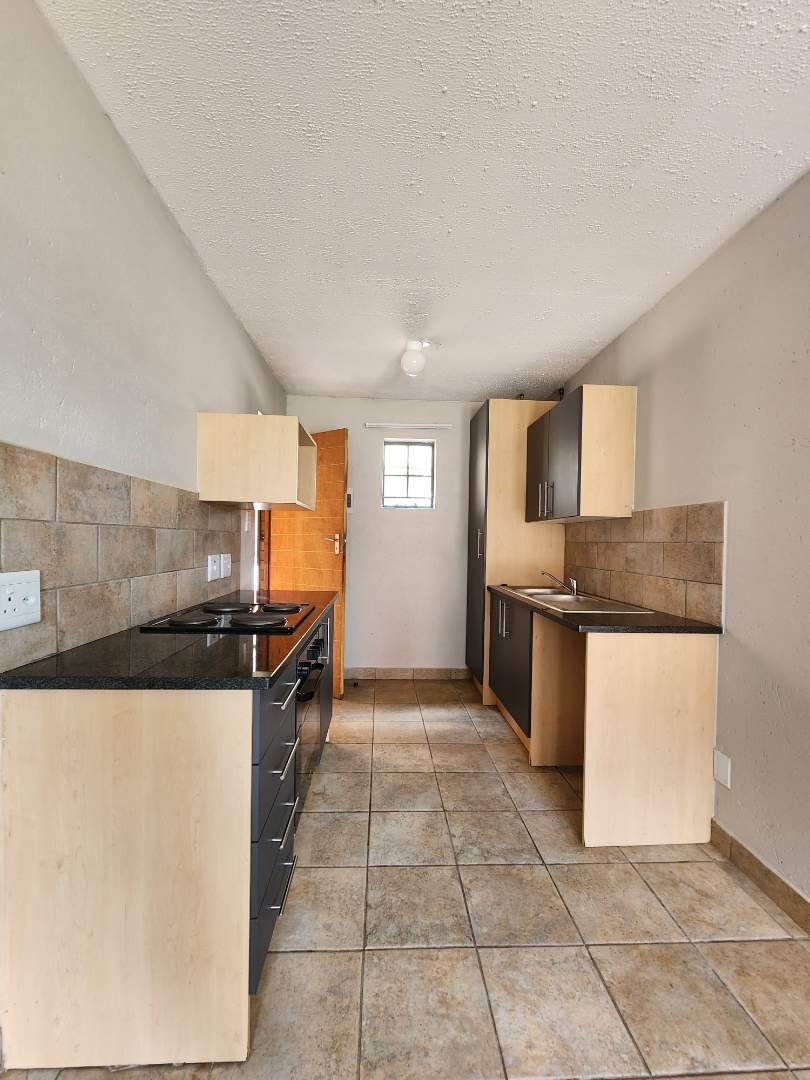 2 Bedroom Property for Sale in Annlin Gauteng