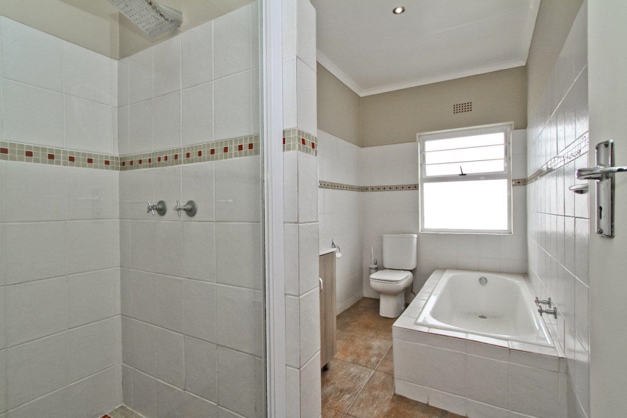 3 Bedroom Property for Sale in Bramley Park Gauteng