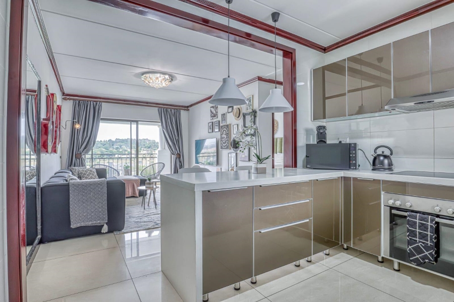 To Let 2 Bedroom Property for Rent in Fourways Gauteng