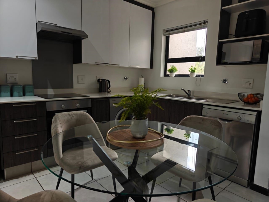 To Let 2 Bedroom Property for Rent in Lonehill Gauteng