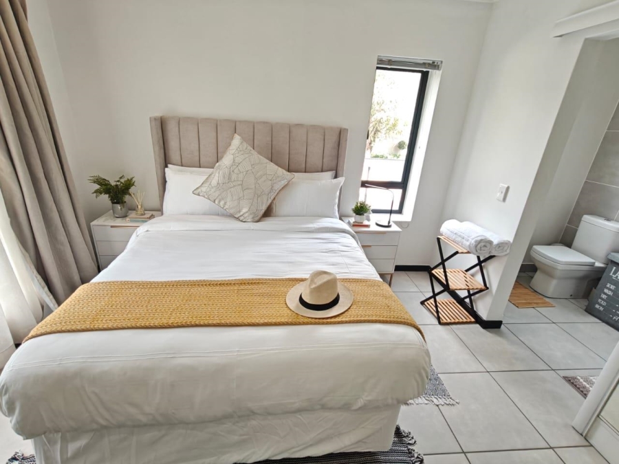 To Let 2 Bedroom Property for Rent in Lonehill Gauteng