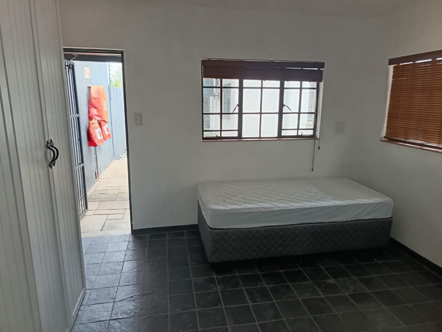 To Let 1 Bedroom Property for Rent in Brooklyn Gauteng